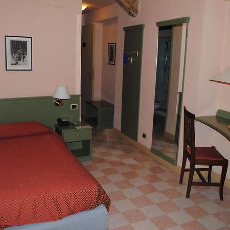 Residenza D'Epoca Locanda Del Cigno Nero Sant'Olcese Екстериор снимка